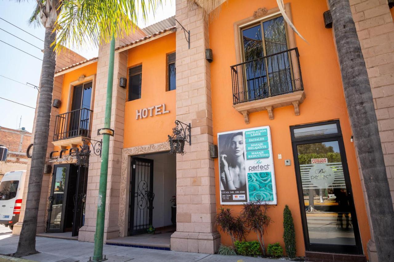 Hotel Degollado Extérieur photo