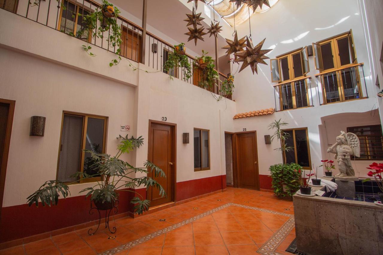 Hotel Degollado Extérieur photo